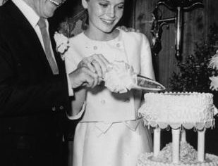 throwback thursday mia farrow frank sinatra